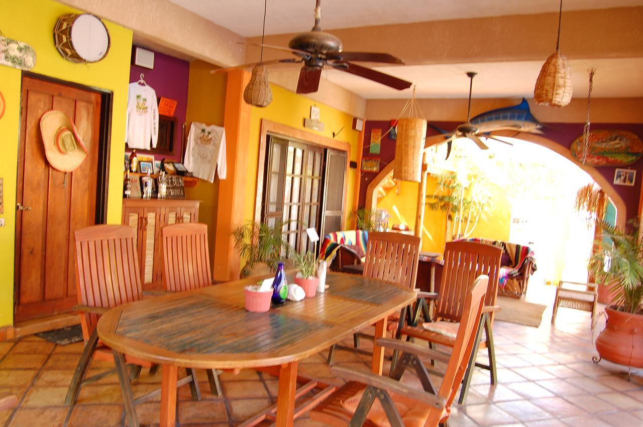 Leo'S Baja Oasis Hotel Ла Пас Екстериор снимка