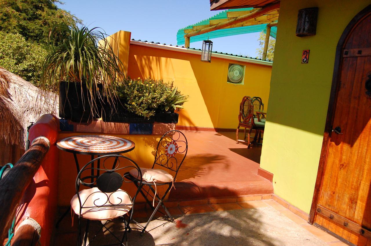 Leo'S Baja Oasis Hotel Ла Пас Екстериор снимка
