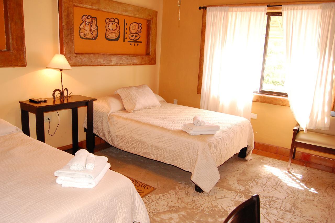 Leo'S Baja Oasis Hotel Ла Пас Екстериор снимка