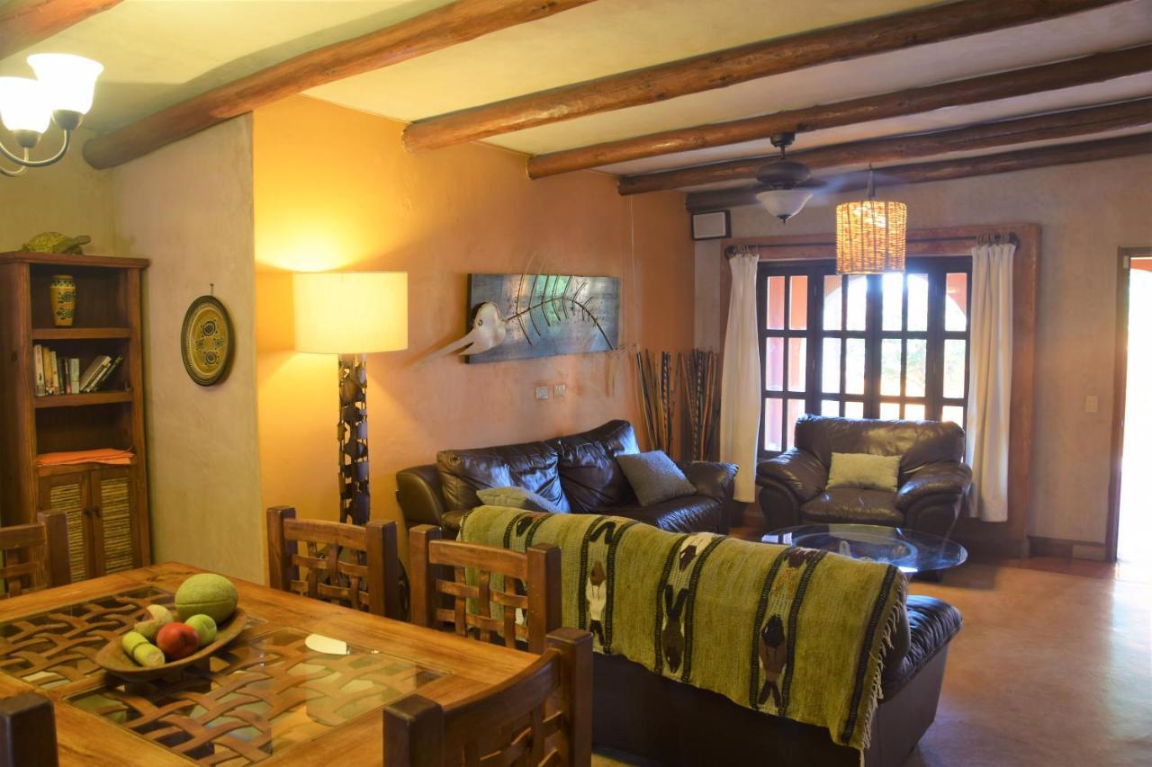Leo'S Baja Oasis Hotel Ла Пас Екстериор снимка